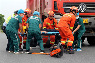 小金沛县道路救援